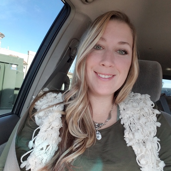 Meet your Posher, Callie - Picture 1 of 3